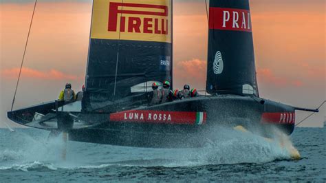 vela luna rossa prada|prada pirelli luna rossa.